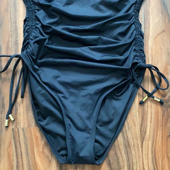 NWOT La Blanca Island Goddess Cinch Side One Piece - Picture 5 of 9